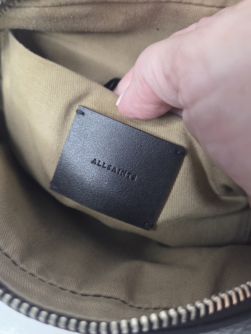 ALLSAINTS captain Black Pebbled Leather Crossbody Bag EUC minimalist classic - Picture 3 of 13